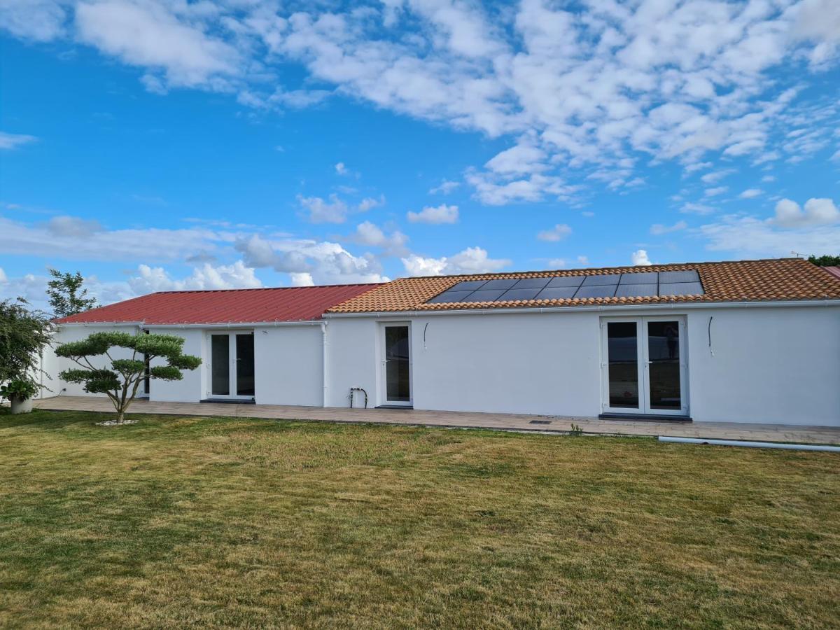 Ty Grain De Sel : Logement Privatif Avec Piscine, Jardin Et Patio Chauvé Exterior foto